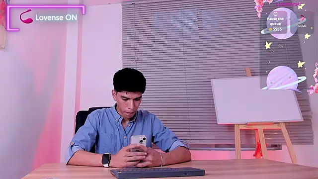 Santy carrington online show from April 1, 2026, 7:44 pm