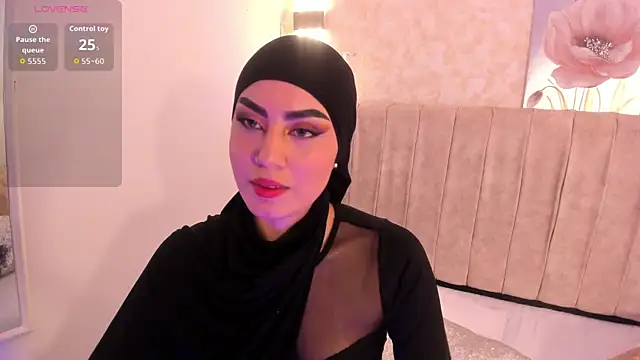 fatimarab online show from November 15, 2025, 8:38 pm