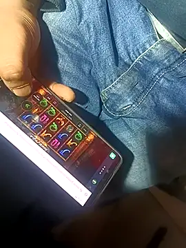 Snapshot of franko1987 chatting on February 14, 2025, 9:13 am franko1987 online show from February 14, 2025, 9:13 am