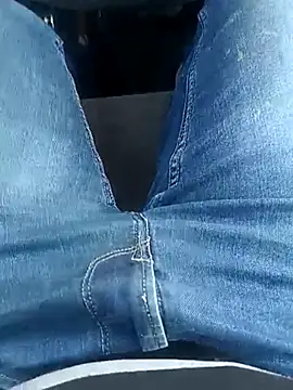 Snapshot of franko1987 chatting on March 10, 2025, 10:26 am franko1987 online show from March 10, 2025, 10:26 am