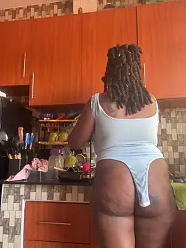 Snapshot of Savage_baby chatting on April 4, 2026, 10:35 am Savage baby online show from April 4, 2026, 10:35 am