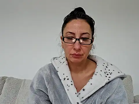 Misscorpion69 online show from February 3, 2026, 1:49 pm