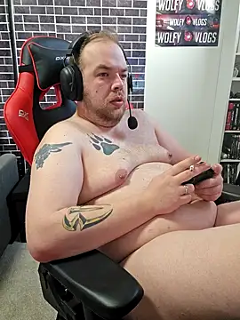 PupW0lfy online show from January 19, 2025, 7:36 am