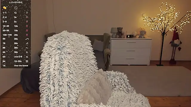 milamurrr online show from February 26, 2025, 3:30 pm