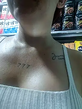 Magica lorena online show from December 4, 2025, 12:58 pm