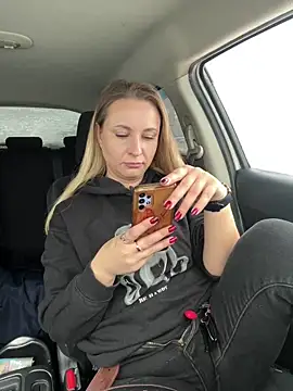 OlgaBuzzz online show from December 22, 2025, 6:32 am