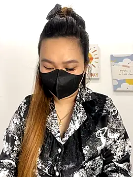 Odette68 online show from October 30, 2025, 1:18 am