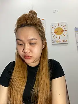 Odette68 online show from February 27, 2026, 1:05 am