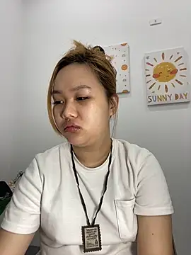 Odette68 online show from March 26, 2026, 12:28 am