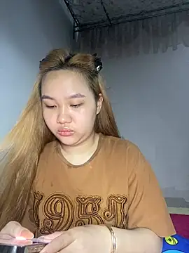 Odette68 online show from May 9, 2026, 2:50 am