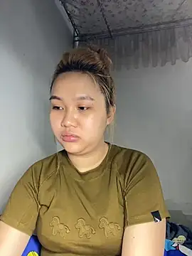 Odette68 online show from May 14, 2026, 12:06 am