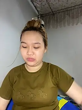 Odette68 online show from May 18, 2026, 12:18 am