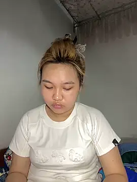 Odette68 online show from May 27, 2026, 1:57 am