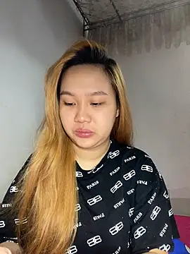 Odette68 online show from June 15, 2026, 12:13 am