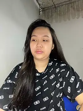 Odette68 online show from July 17, 2026, 1:56 am