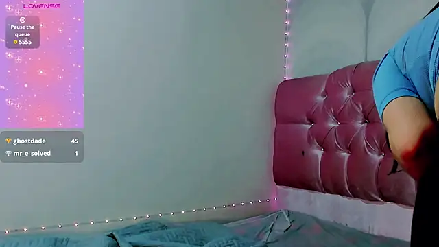 abbygarcia oli online show from December 3, 2024, 10:18 pm