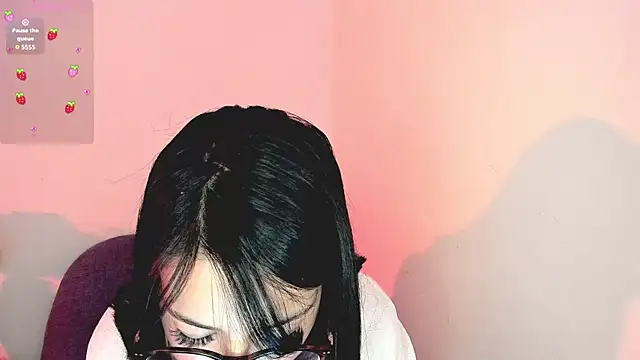 lovely  martina online show from November 14, 2025, 9:24 pm