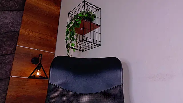 AbbyWathson online show from January 8, 2026, 11:56 am