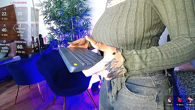 CreamyInkky  online show from March 31, 2026, 9:32 am