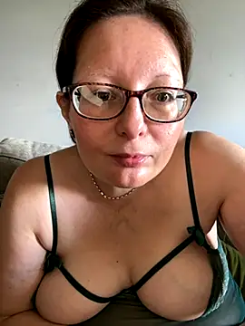 Ailsa Bliss online show from September 13, 2025, 1:11 pm