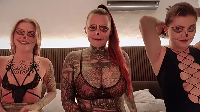 Inked lorena online show from October 31, 2025, 7:37 pm