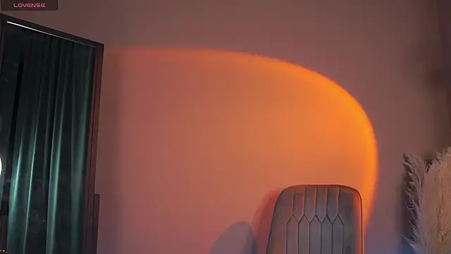 FairyFlutter online show from December 25, 2024, 6:19 pm