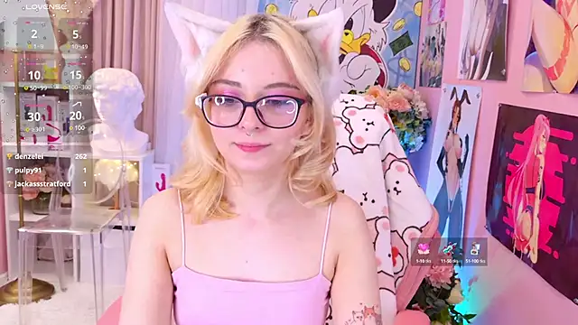 Coconut Mia online show from December 3, 2024, 3:20 am