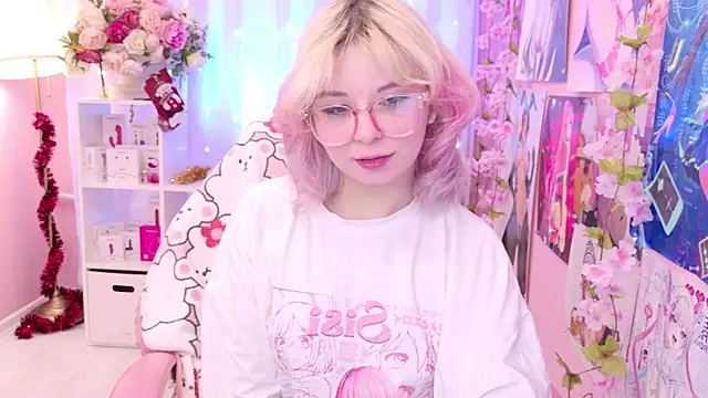 Coconut Mia online show from December 18, 2025, 9:21 pm