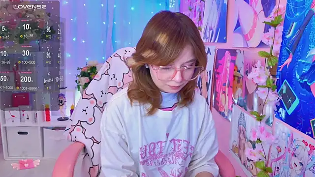 Snapshot of Coconut_Mia chatting on April 22, 2026, 2:40 pm Coconut Mia online show from April 22, 2026, 2:40 pm