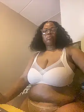 Nomthie online show from September 17, 2025, 7:37 pm