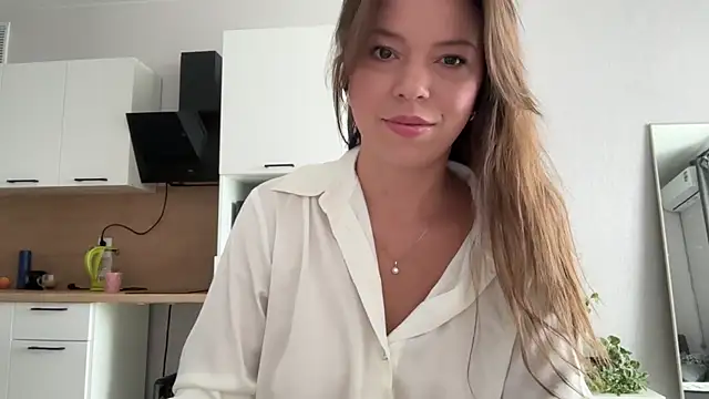 Snapshot of Victoria1Love chatting on September 26, 2025, 8:29 am Victoria1Love online show from September 26, 2025, 8:29 am