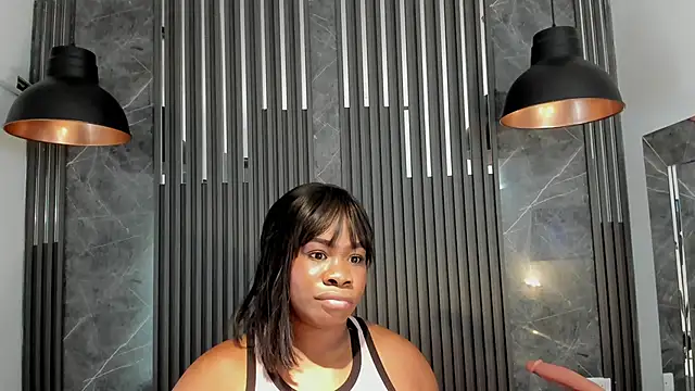 Snapshot of SaraiEvans chatting on February 24, 2026, 3:15 am SaraiEvans online show from February 24, 2026, 3:15 am