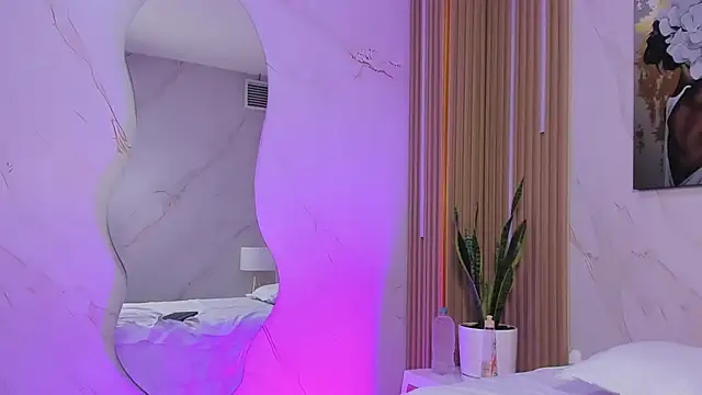 Snapshot of Daphne81_ chatting on September 27, 2025, 2:27 am Daphne81  online show from September 27, 2025, 2:27 am