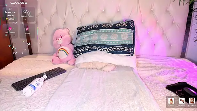 Aidan twink online show from June 12, 2026, 11:35 pm