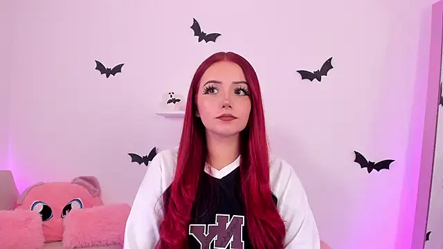 misspaulinaa online show from October 15, 2025, 10:32 pm