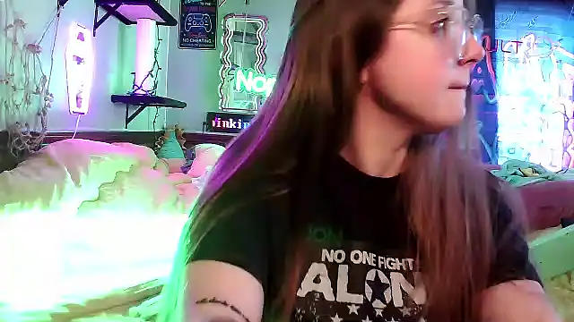 mirannacult online show from March 8, 2025, 6:16 pm