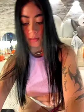  MadiLee  online show from October 6, 2025, 3:04 am