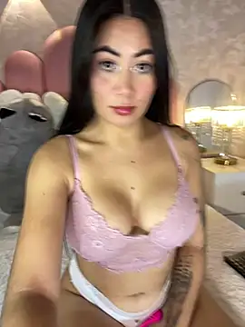  MadiLee  online show from July 11, 2026, 12:46 am