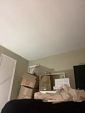 LillShayy online show from May 17, 2026, 3:37 am