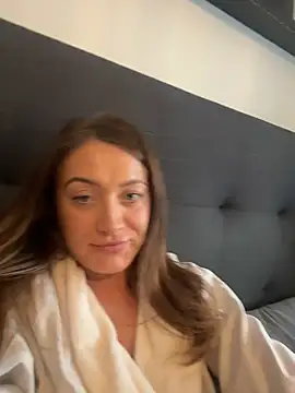 Pollypearson online show from December 1, 2025, 12:21 pm