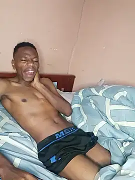 Snapshot of fireboyafrica chatting on March 13, 2025, 12:37 am fireboyafrica online show from March 13, 2025, 12:37 am