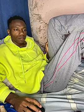 Snapshot of fireboyafrica chatting on November 3, 2025, 6:14 am fireboyafrica online show from November 3, 2025, 6:14 am