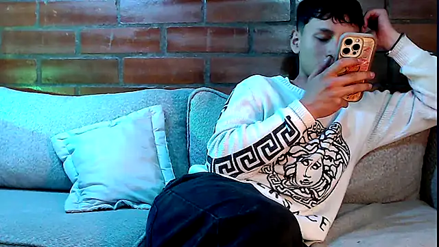 pipeynick online show from November 7, 2025, 1:05 am