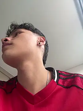 Snapshot of pipeynick chatting on February 28, 2026, 8:54 pm pipeynick online show from February 28, 2026, 8:54 pm