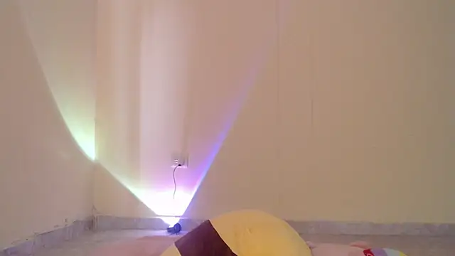  maiahairy  online show from February 10, 2025, 3:10 pm