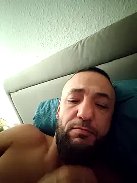 Reeeks69 online show from April 6, 2026, 6:03 am