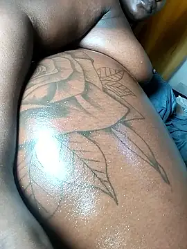 Hugemassivebootie online show from October 5, 2025, 8:12 am