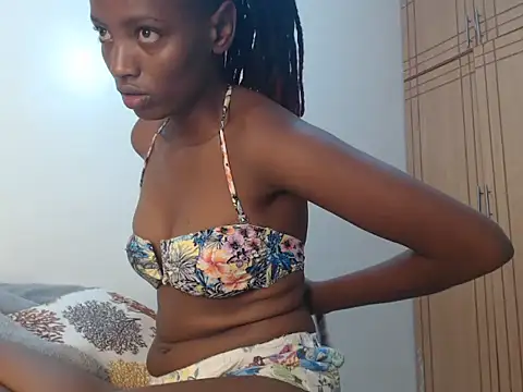 Snapshot of nanaswee chatting on February 13, 2025, 2:31 pm nanaswee online show from February 13, 2025, 2:31 pm