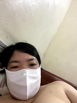 Snapshot of Hachi_Sweetbabie_ chatting on October 18, 2025, 12:06 pm Hachi Sweetbabie online show from October 18, 2025, 12:06 pm