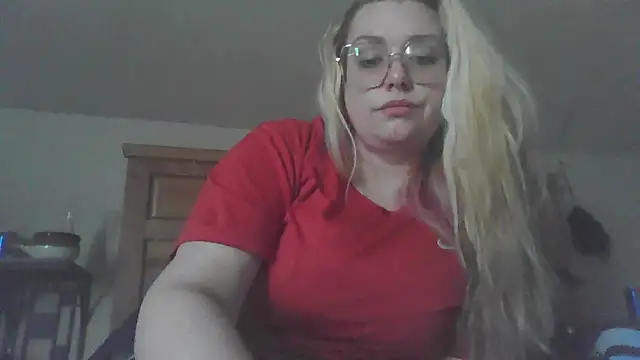 Snapshot of Lalalynn chatting on June 11, 2026, 7:56 pm Lalalynn online show from June 11, 2026, 7:56 pm